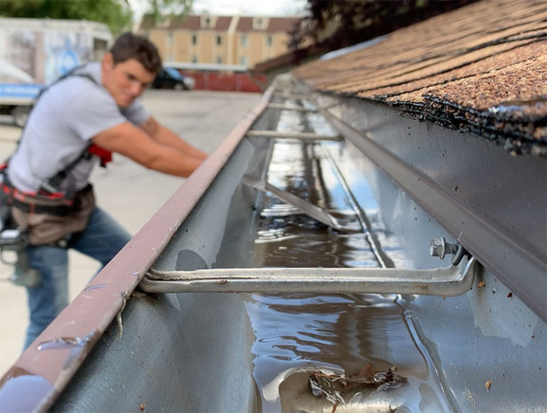 7 Questions to Ask to Gutter Cleaning Service Company Ace Gutter Inc
