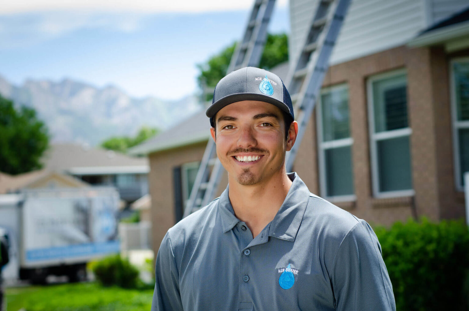 How to a Siding Installer in Utah? Ace Gutter Inc