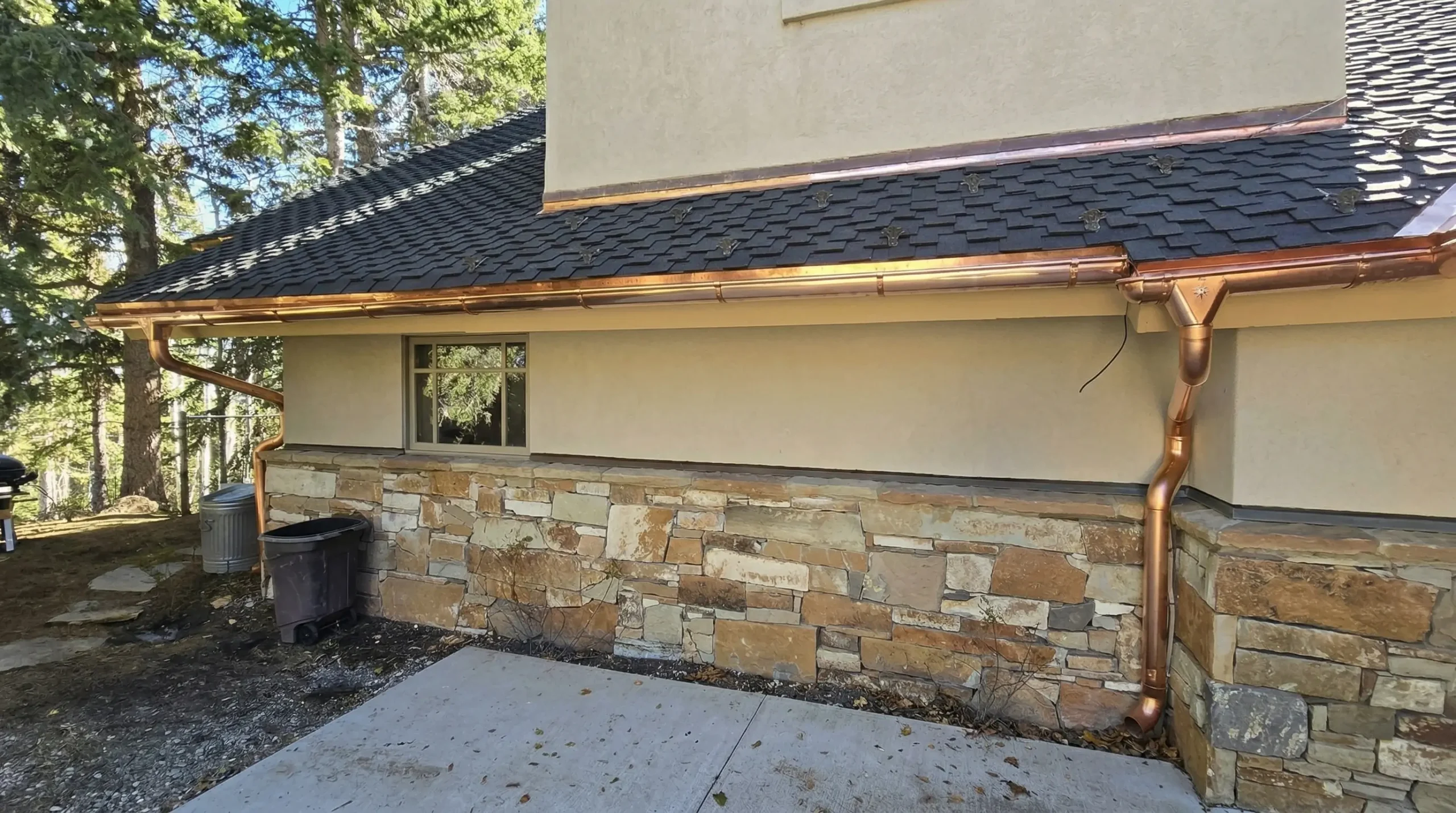 Featured image for “How To Choose the Right Gutter Color”